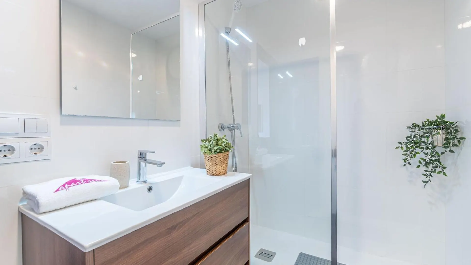 אמפוריבראבה Apart-Rent Apartment Sant Maurici 0137