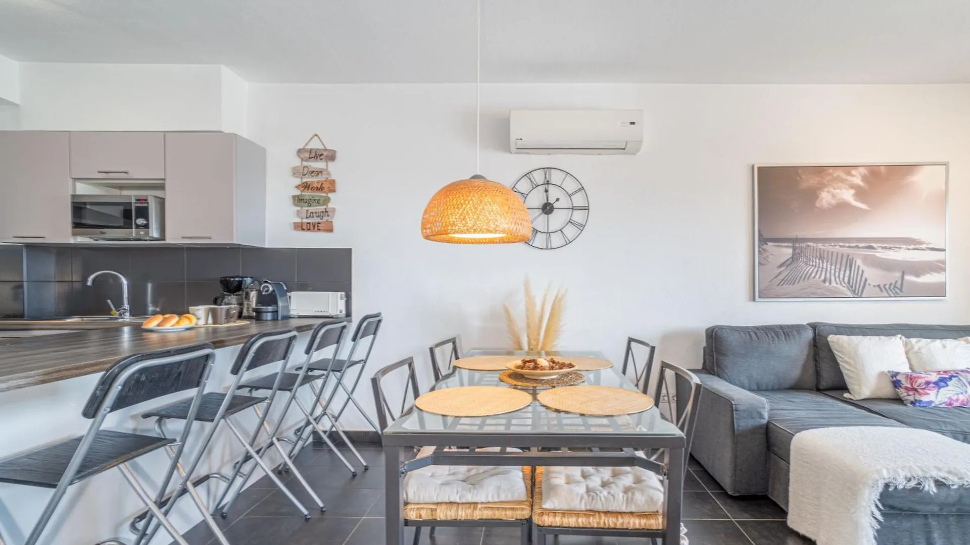 אמפוריבראבה Apart-Rent Apartment Sant Maurici 0137