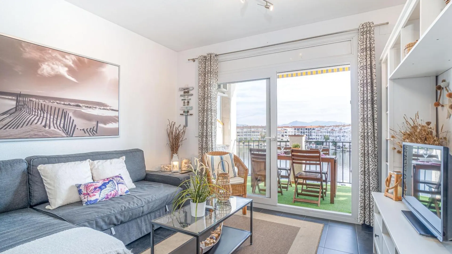אמפוריבראבה Apart-Rent Apartment Sant Maurici 0137 ספרד