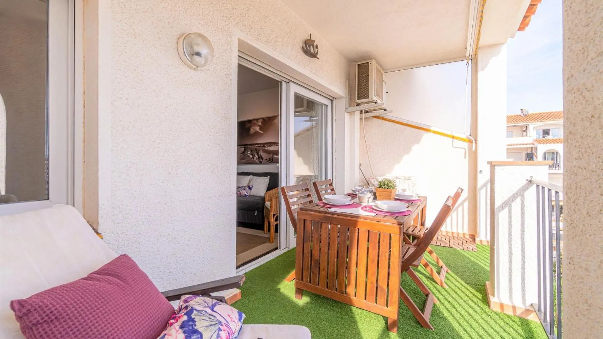 Apart-Rent Apartment Sant Maurici 0137 エンプリアブラバ 0*,  スペイン