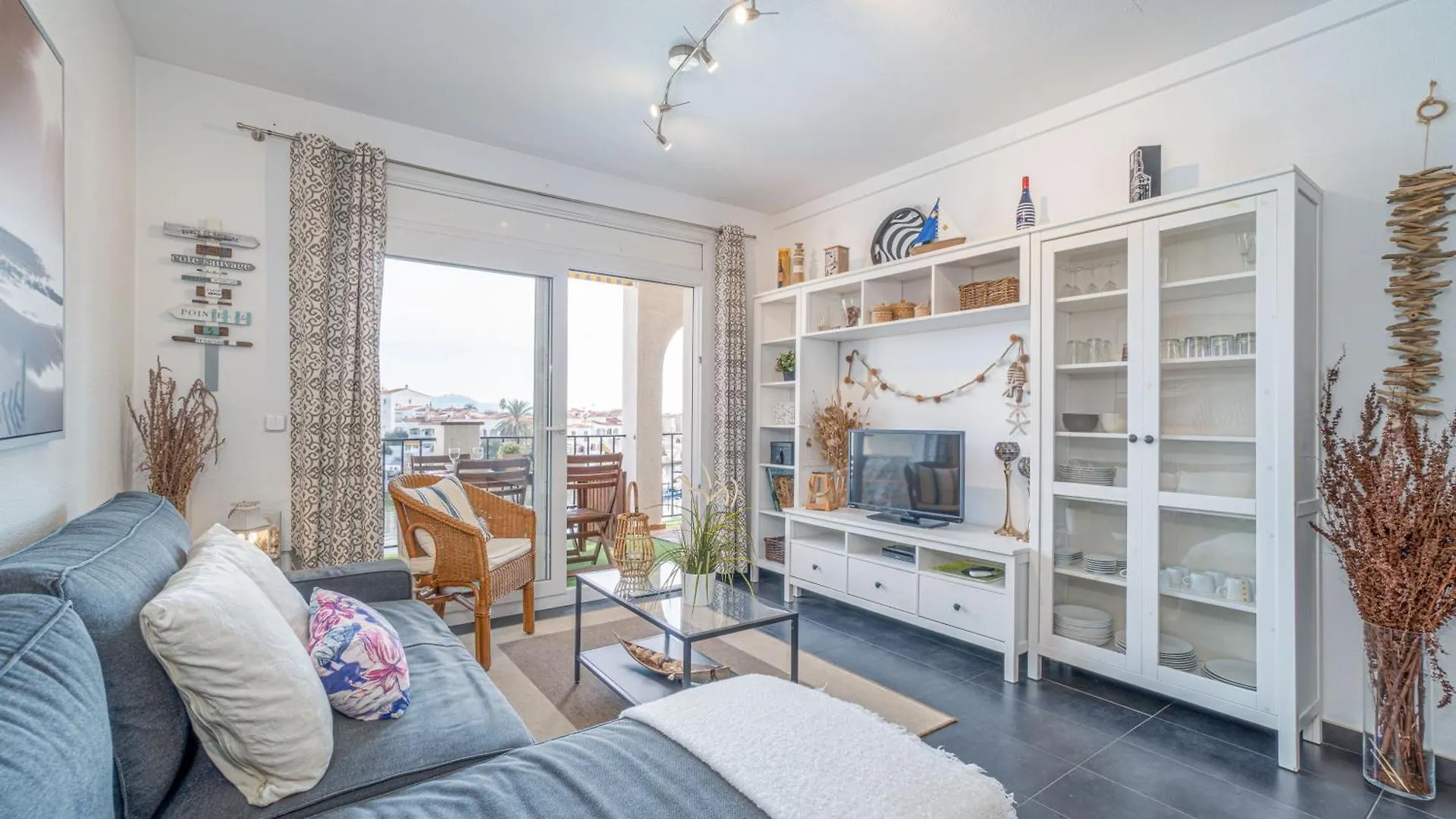אמפוריבראבה Apart-Rent Apartment Sant Maurici 0137